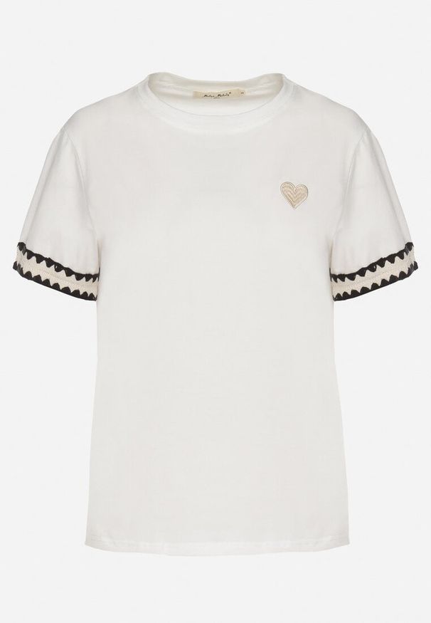 Born2be - Biały T-shirt z Bawełny Ozdobiony Sercem Firiane. Okazja: na co dzień. Kolor: biały. Materiał: bawełna. Wzór: aplikacja. Styl: klasyczny, casual