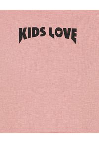 KIDS LOVE - Różowe spodnie dresowe Menfi. Okazja: na co dzień. Kolor: różowy, wielokolorowy, fioletowy. Materiał: dresówka. Styl: casual