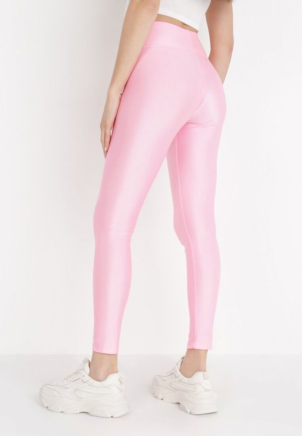 Born2be - Jasnoróżowe Legginsy Halareo. Kolor: różowy. Materiał: dzianina. Długość: długie. Wzór: gładki