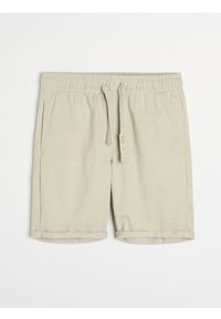 Sinsay - Szorty slim basic - beżowy. Kolor: beżowy