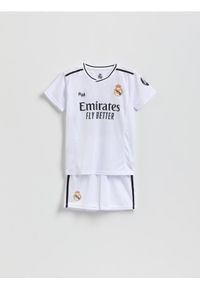 Reserved - Komplet Real Madrid Mbappe - biały. Kolor: biały. Materiał: dzianina. Wzór: gładki #1