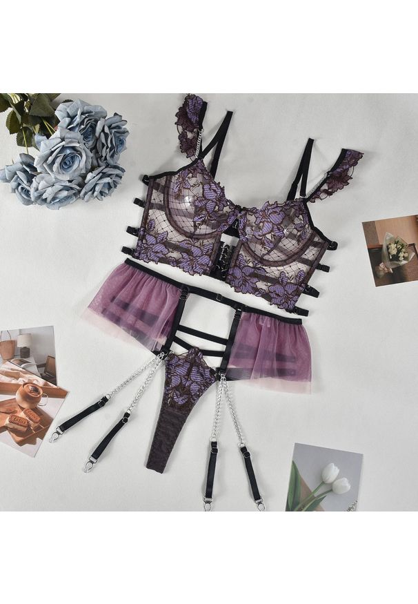 Intica - Zestaw bielizny koronkowej z regulowanymi paskami na romantyczne wieczory Toribia. Kolor: fioletowy. Materiał: koronka. Wzór: koronka