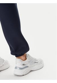 Guess Spodnie dresowe V4BB13 K7UW2 Granatowy Regular Fit. Kolor: niebieski. Materiał: wiskoza #4