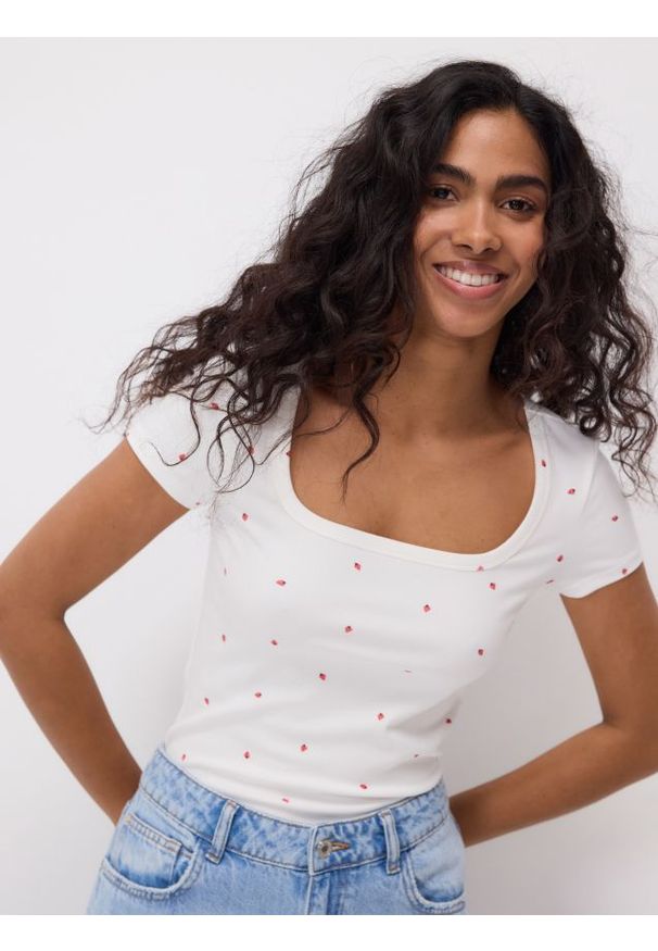 Reserved - T-shirt z dekoltem karo - wielobarwny. Typ kołnierza: dekolt w karo. Materiał: bawełna, włókno