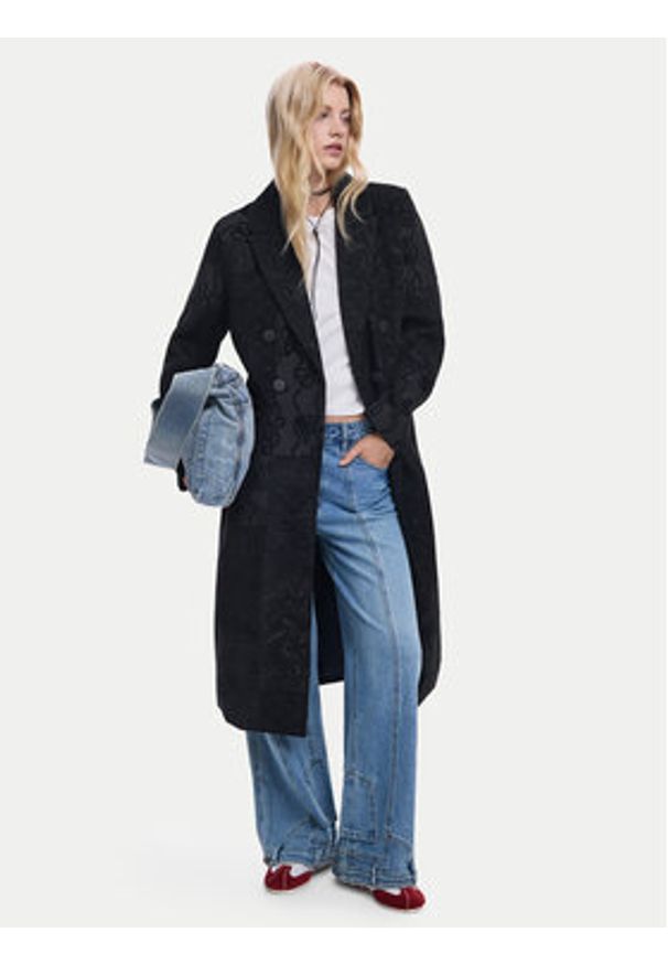 Desigual Płaszcz przejściowy Patch 25WWEW16 Czarny Regular Fit. Kolor: czarny. Materiał: syntetyk