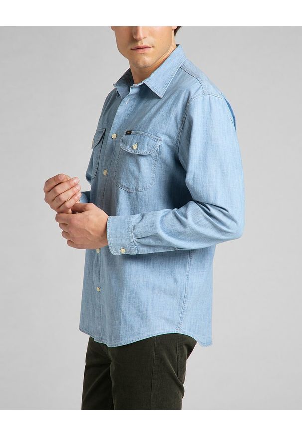 Lee - LEE WORKER SHIRT MĘSKA KOSZULA JEANSOWA VINTAGE INDIGO L68HNSSR 112140621. Materiał: jeans. Styl: vintage