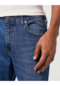 Wrangler - WRANGLER GREENSBORO MĘSKIE SPODNIE JEANSOWE JEANSY DŻINSY DEAN 112350898 W15Q018003 #5