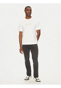 Jack & Jones - Jack&Jones T-Shirt Pacer 12273880 Biały Relaxed Fit. Kolor: biały. Materiał: bawełna