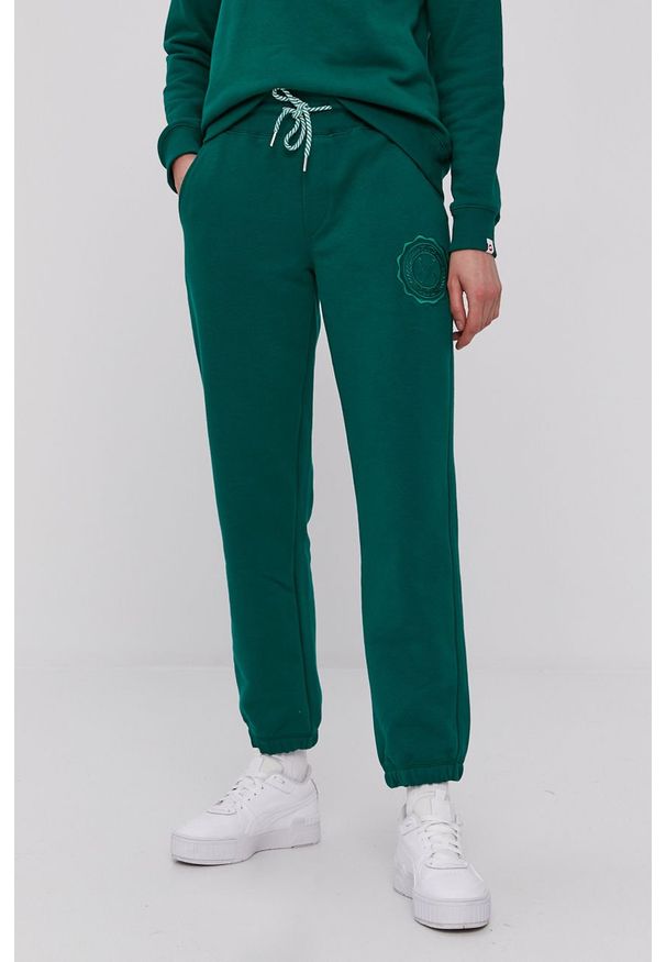 PLNY LALA - Spodnie. Kolor: zielony. Materiał: bawełna, poliester, dzianina. Wzór: aplikacja