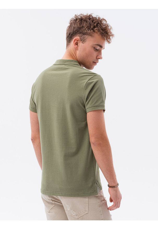 Oliwkowa koszulka polo Ombre Clothing polo, klasyczna, z haftami
