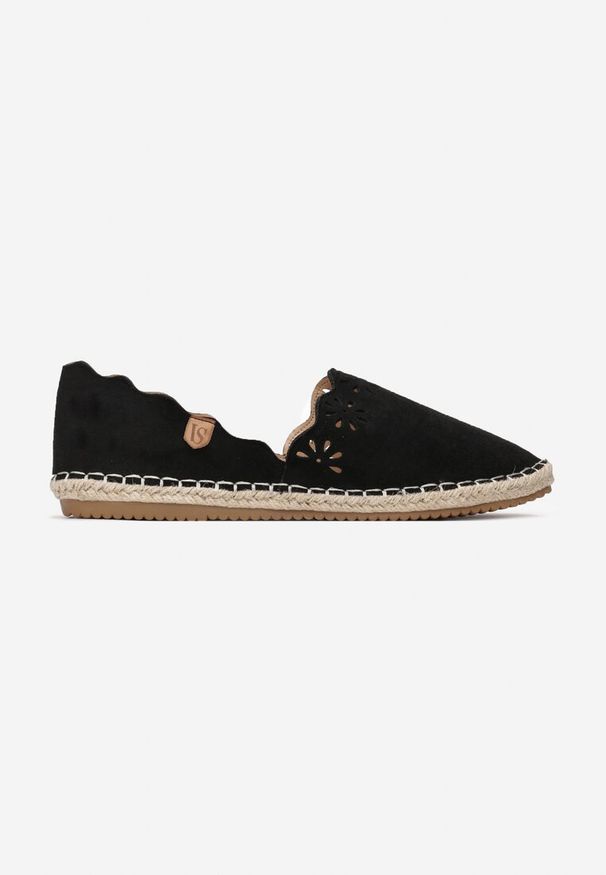 Born2be - Czarne Espadryle Undefeatability. Nosek buta: okrągły. Zapięcie: bez zapięcia. Kolor: czarny. Materiał: jeans. Szerokość cholewki: normalna. Wzór: kwiaty. Sezon: lato. Obcas: na płaskiej podeszwie