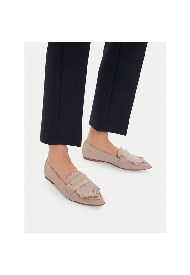 Loafersy Tamaris. Kolor: beżowy