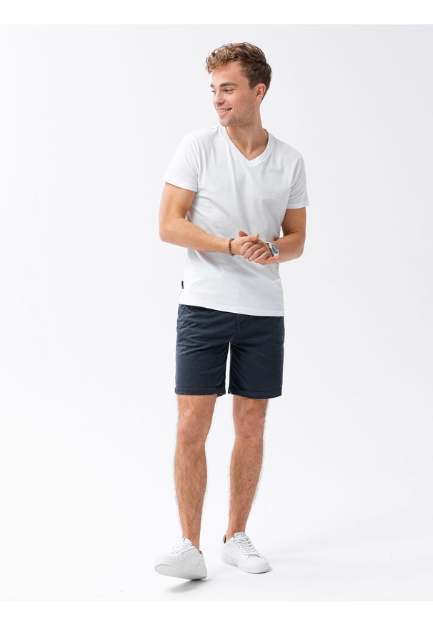Biały t-shirt Ombre Clothing z dekoltem w serek, klasyczny