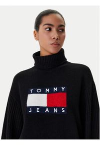 Tommy Jeans Golf Flag DW0DW22108 Czarny Relaxed Fit. Typ kołnierza: golf. Kolor: czarny. Materiał: syntetyk #3