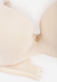 Renee - Beżowy Biustonosz Push Up o Gładkim Wykończeniu z Cyrkoniową Aplikacją Claronei. Kolor: beżowy. Rodzaj stanika: push-up. Wzór: gładki, aplikacja #2