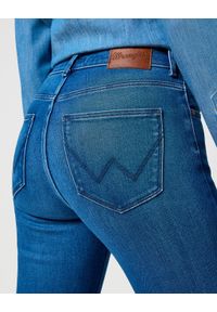 Wrangler - WRANGLER DAMSKIE SPODNIE JEANSOWE STRAIGHT AGATE BLUE 112356388 W26R017457 #4