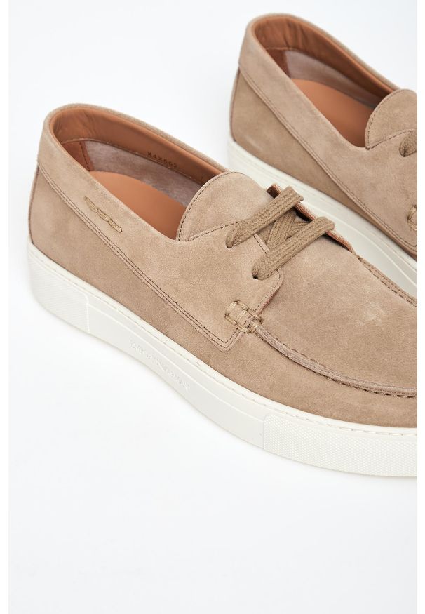 Emporio Armani - Półbuty męskie zamszowe EMPORIO ARMANI. Materiał: zamsz