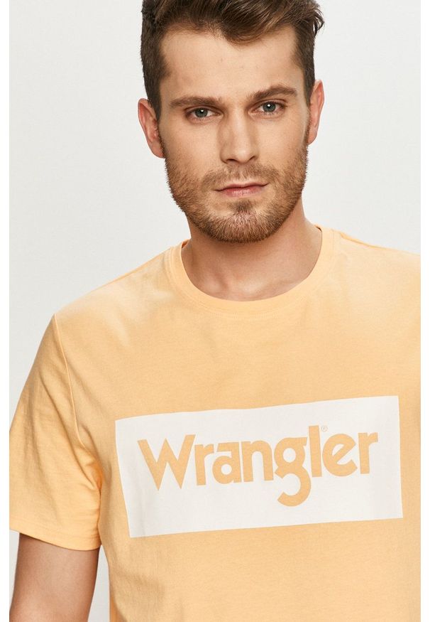 Wrangler - T-shirt. Okazja: na co dzień. Kolor: pomarańczowy. Materiał: dzianina. Wzór: nadruk. Styl: casual