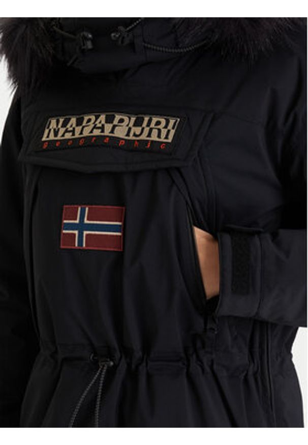 Napapijri Kurtka anorak Skidoo W 2.0 NP0A4I5F Czarny Regular Fit. Kolor: czarny. Materiał: syntetyk