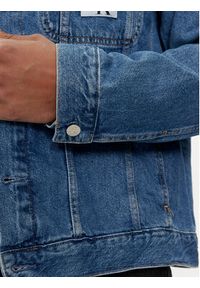Calvin Klein Jeans Kurtka jeansowa 90's J30J324858 Niebieski Regular Fit. Kolor: niebieski. Materiał: bawełna #3