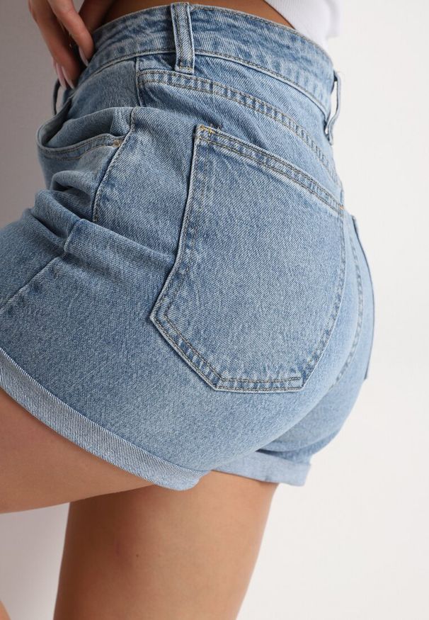 Born2be - Niebieskie Jeansowe Szorty z Bawełny z Wysokim Stanem Vimaria. Stan: podwyższony. Kolor: niebieski. Materiał: jeans, bawełna. Sezon: lato. Styl: klasyczny, elegancki
