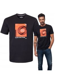 Bawełniana, Męska Koszulka (T-Shirt) - Pako Jeans - Czarna, Pomarańczowy Print. Okazja: na co dzień. Kolor: czarny, wielokolorowy, pomarańczowy. Materiał: bawełna. Wzór: nadruk. Styl: casual #3