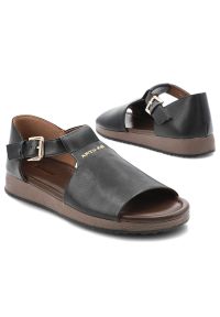 Sandały damskie Artiker, cholewka ze skóry naturalnej licowej pasek wokół kostki z regulacją na klamrę, czarne, 58C0547. Zapięcie: klamry. Kolor: czarny. Materiał: skóra #4