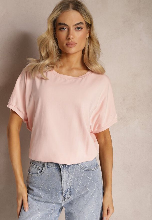 Renee - Różowy T-shirt Oversize o Przedłużonym Kroju Echinopa. Okazja: na co dzień, na imprezę. Kolor: różowy. Materiał: bawełna, jeans. Sezon: lato. Styl: casual