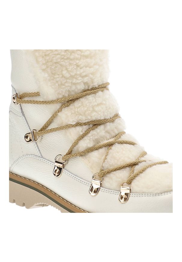 Białe Botki Kampa Damskie Ocieplane Obuwie. Okazja: na spacer. Zapięcie: sznurówki. Kolor: biały. Materiał: skóra. Sezon: zima. Styl: elegancki