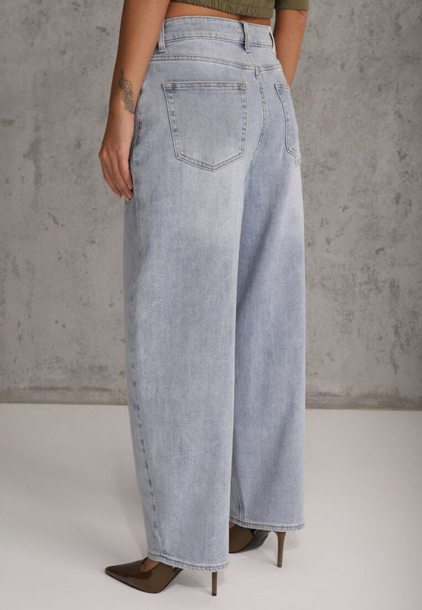 Renee - Niebieskie Jeansy Typu Loose z Bawełną High Waist Maeriala. Okazja: na co dzień. Stan: podwyższony. Kolor: niebieski. Styl: casual