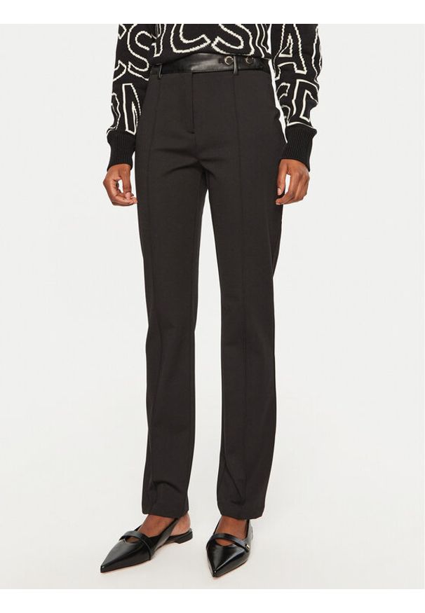 LOLA CASADEMUNT Spodnie materiałowe MF2414004 00N Czarny Regular Fit. Kolor: czarny. Materiał: wiskoza