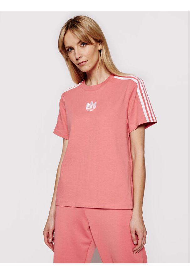 Adidas - adidas T-Shirt adicolor 3D Trefoil GN6702 Różowy Loose Fit. Kolor: różowy. Materiał: syntetyk
