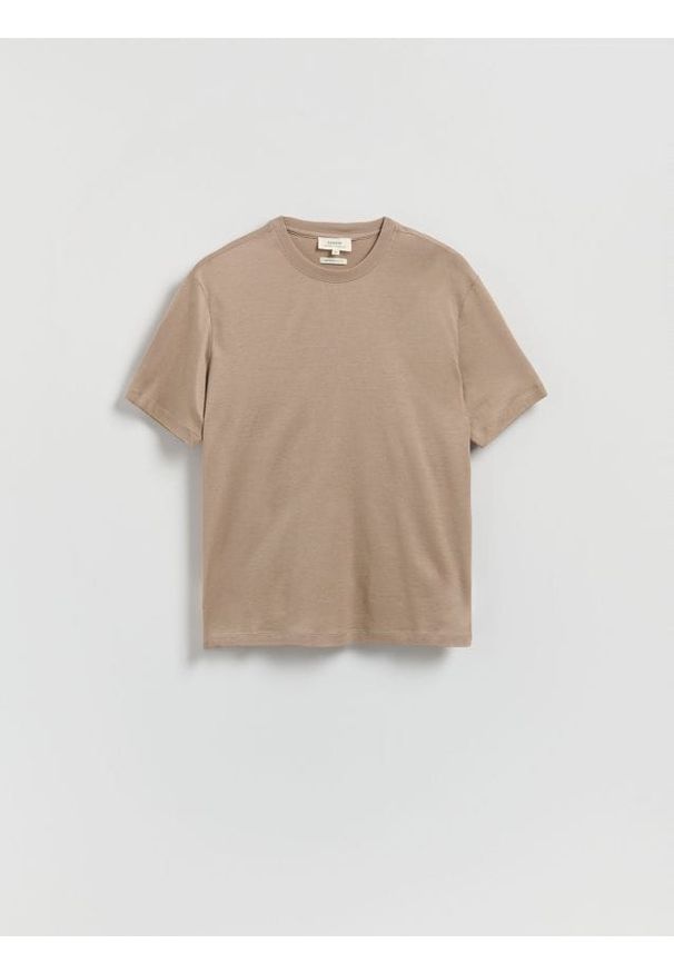 Reserved - T-shirt regular z bawełną merceryzowaną - beżowy. Kolor: beżowy. Materiał: bawełna