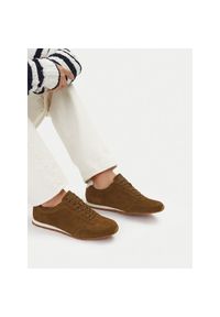 Sneakersy Guess Jeans. Kolor: brązowy #1