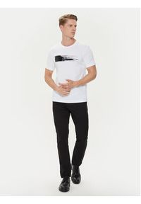 Calvin Klein T-Shirt Brush Logo K10K113113 Biały Regular Fit. Kolor: biały. Materiał: bawełna #5