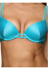 Triumph Biustonosz push-up Crazy Stupid Love 10222374 Niebieski. Kolor: niebieski. Materiał: syntetyk. Rodzaj stanika: push-up