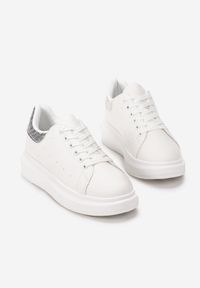 Born2be - Biało-Srebrne Sneakersy Hypnotic. Wysokość cholewki: przed kostkę. Nosek buta: okrągły. Kolor: biały. Materiał: skóra. Szerokość cholewki: normalna