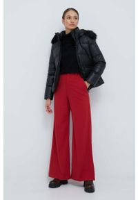 Calvin Klein kurtka puchowa damska kolor czarny zimowa. Okazja: na co dzień. Kolor: czarny. Materiał: puch. Sezon: zima. Styl: casual #4