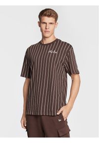 New Era T-Shirt Pinstripe 60284644 Brązowy Oversize. Kolor: brązowy. Materiał: bawełna