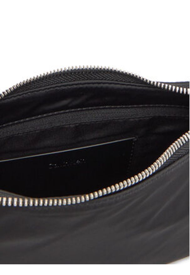 Calvin Klein Jeans Torebka Satin Nylon Small Shoulder Bag LV04K3219G Czarny. Kolor: czarny