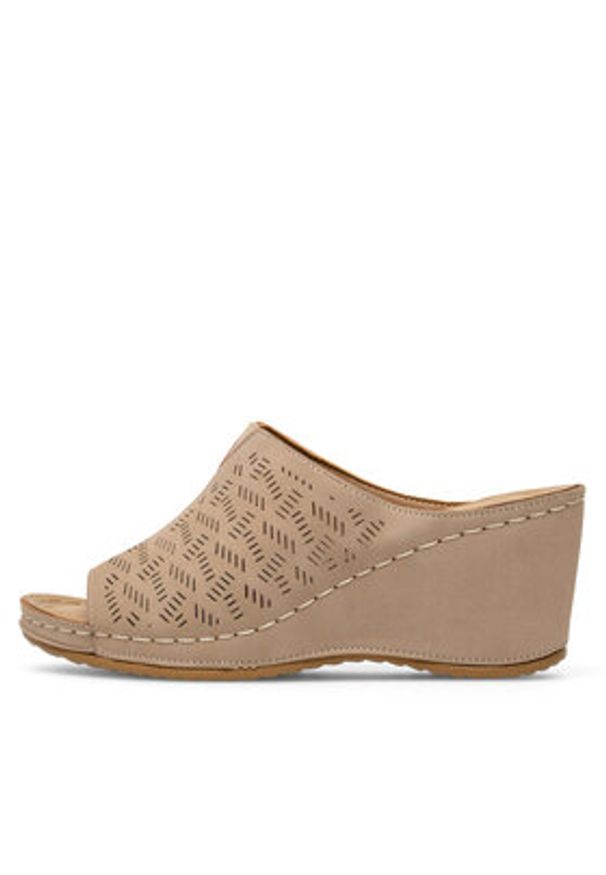 Clara Barson Klapki WYL0510-05 Beżowy. Kolor: beżowy. Materiał: syntetyk