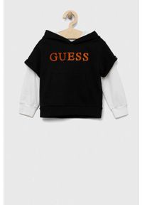Guess bluza bawełniana dziecięca kolor czarny z kapturem wzorzysta. Okazja: na co dzień. Typ kołnierza: kaptur. Kolor: czarny. Materiał: bawełna. Styl: casual #1