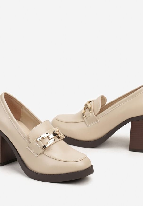 Born2be - Beżowe Półbuty w Stylu Mokasynów z Klamerką Gerida. Okazja: do pracy. Kolor: beżowy. Materiał: jeans. Wzór: aplikacja. Styl: klasyczny, elegancki