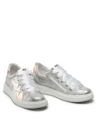 Primigi Sneakersy 1867000 D Srebrny. Kolor: srebrny. Materiał: skóra