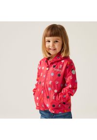 Regatta - Dziecięca kurtka przeciwdeszczowa Peppa Pack It. Kolor: różowy. Styl: sportowy. Sport: turystyka piesza #1