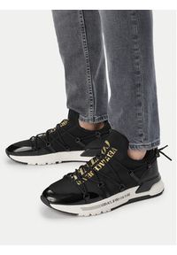 Versace Jeans Couture Sneakersy 80YA3SA6 Czarny. Kolor: czarny. Materiał: materiał #3