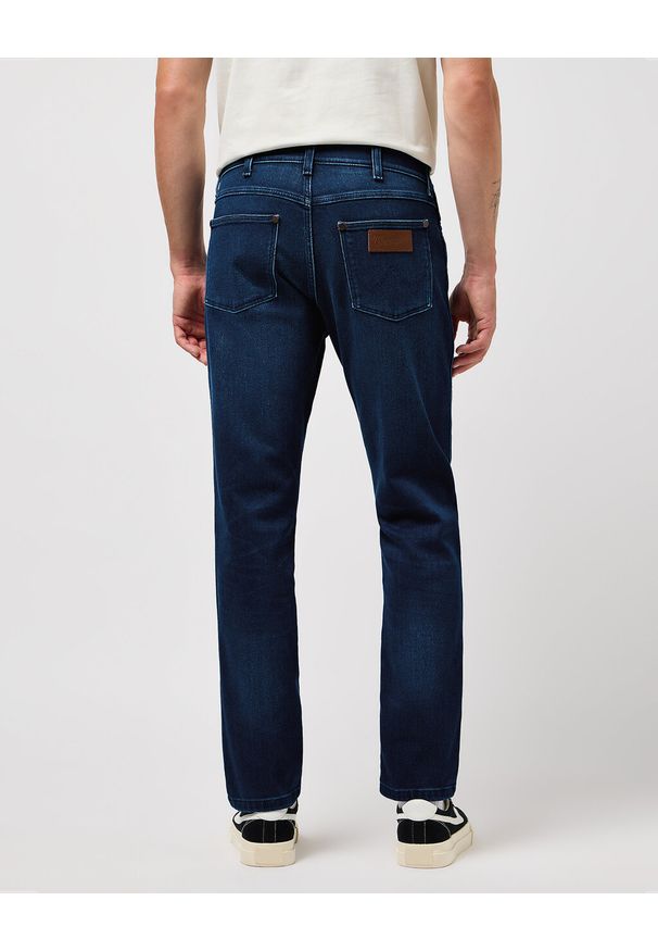 Wrangler - WRANGLER MĘSKIE SPODNIE JEANSOWE LARSTON BLUE JAM 112360183 W18S008801