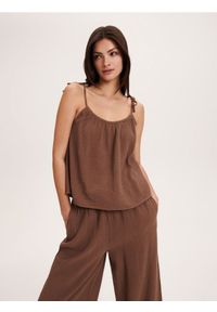 Reserved - Bawełniany top - brązowy. Kolor: brązowy. Materiał: bawełna #1