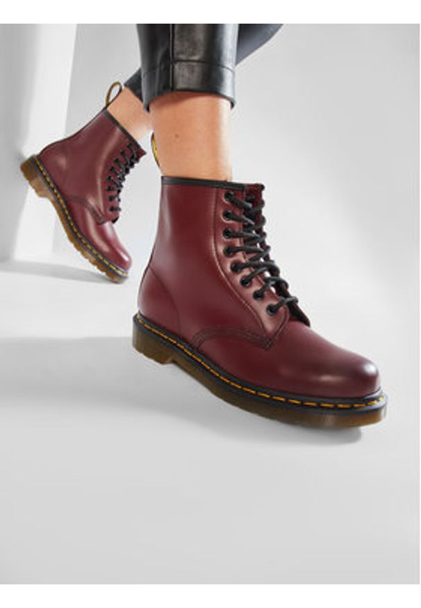 Dr. Martens Glany 1460 Smooth 11822600 Bordowy. Kolor: czerwony. Materiał: skóra