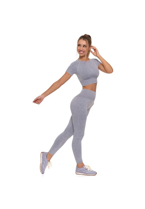 Szary Damski Komplet Top + Legginsy Moraj. Okazja: na co dzień, na spacer. Kolor: szary. Długość rękawa: krótki rękaw. Długość: krótkie. Styl: sportowy, wizytowy, casual